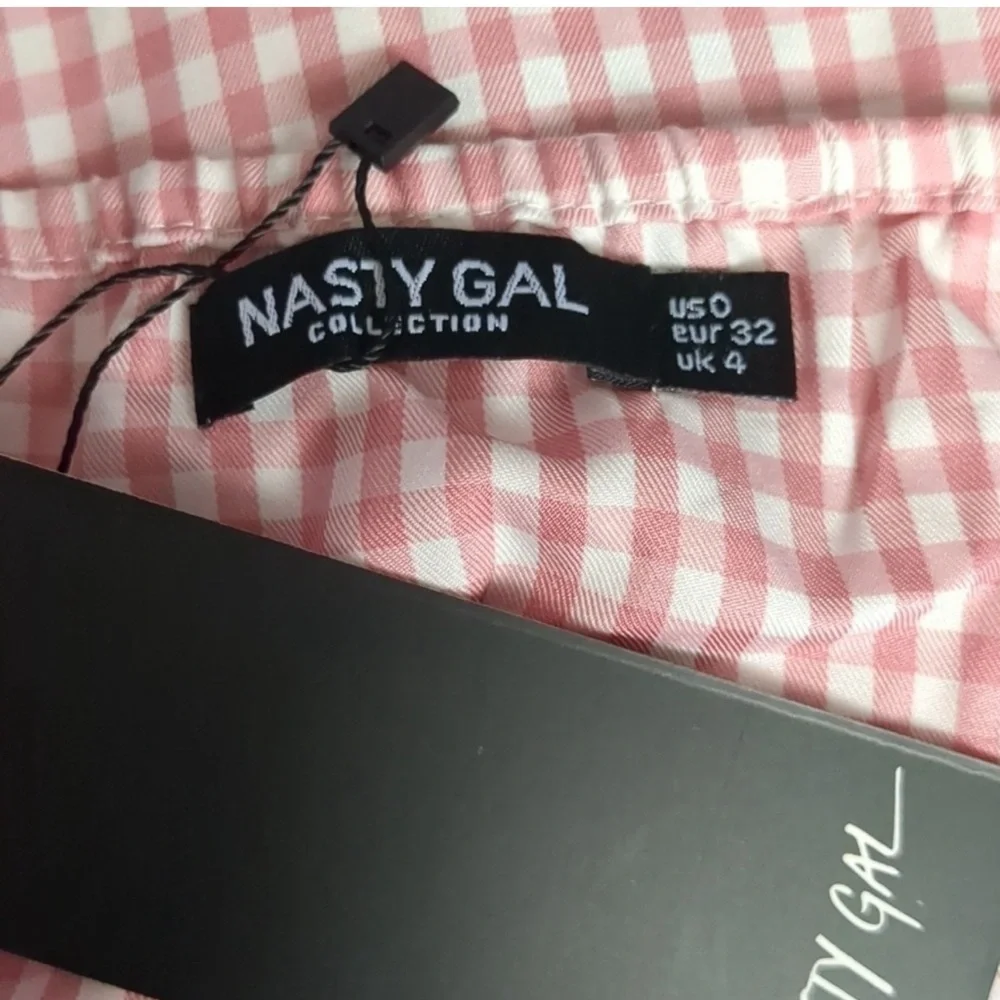Nasty Gal Gingham Frill Neckline Barbie Core Mini Dress in Pink and White size 0 - Picture 3 of 4